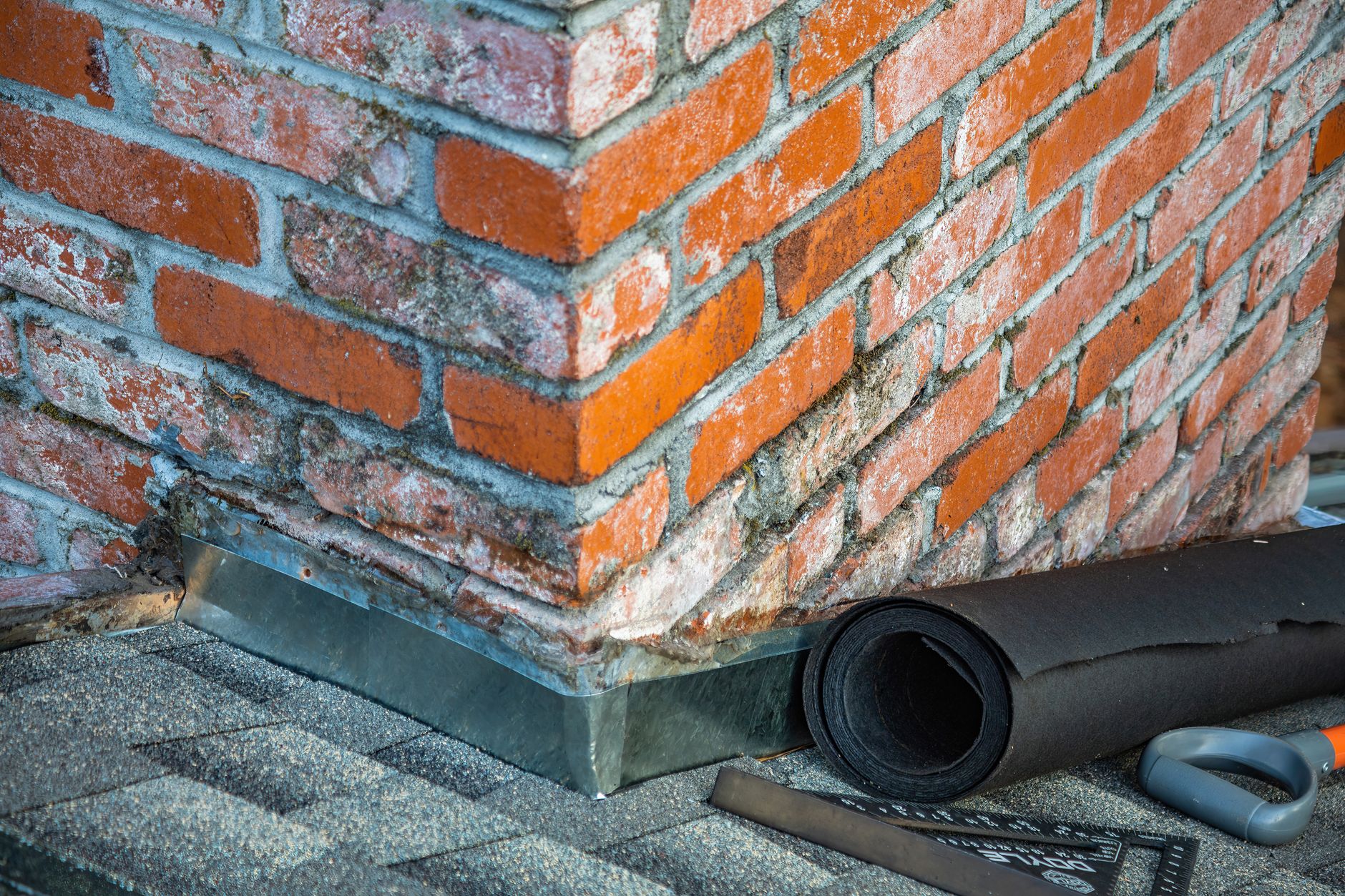 What a roofing website needs that a generic site does not